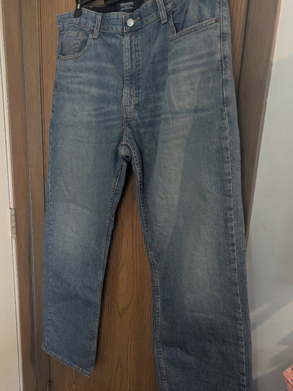 Levi Strauss Signature Gold Relaxed Jeans Mens 40x32 Med Wash Blue Denim Stretch